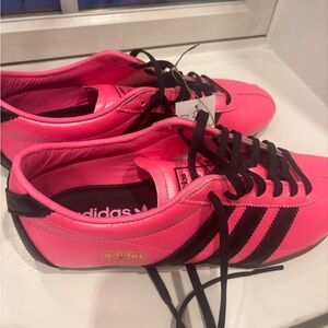 Adidas Women's Neon Pink and Black Sneakers